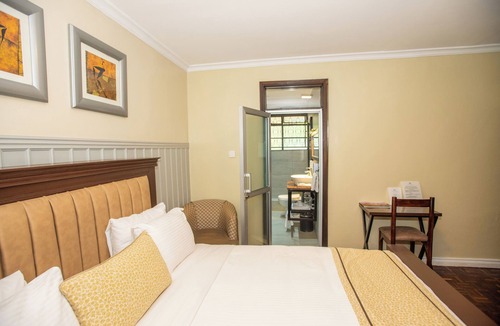 Muthaiga Hotel | Superior Room with Balcony and Garden Views in Gigiri, Cozy Stead Garden House