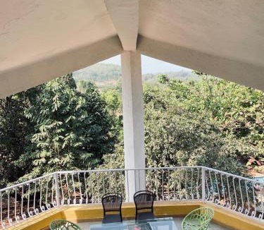 Mhsala Hotel | Sur Lake Resort