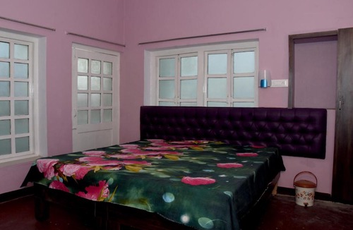 Varanasi House | Surbhi Guest House
