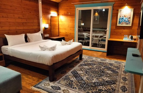 Saunta Vaddo Resort | Surf House Beach Resort