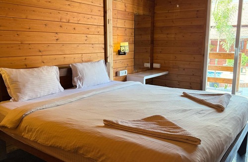 Saunta Vaddo Resort | Surf House Beach Resort