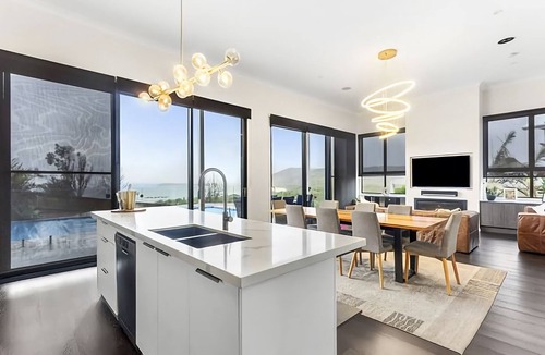 Catherine Hill Bay House | Surfside - Beachfront Deluxe, Pool, Spa & BBQ