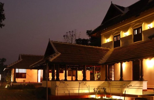 Cherplassery Hotel | Suryamangalam Heritage