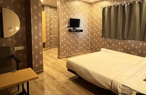 Nagpur Hotel | SWAGSTAY HOTEL OWNHOUSE