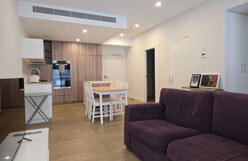Waterloo Apartment | SYD Waterloo 2BR 03 Apt Close to CBD & Airport