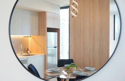 Sydney Central Business District Apartment | Sydney Luxe Observatory Home | City, Pool & Gym
