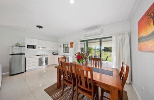 Lovedale Villa | Talga Estate