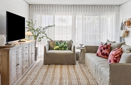 Yamba Apartment | Talinga 1 - Stylish Coastal Apartment Near Main Beach - Holiday Yamba