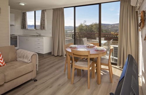 Jindabyne Apartment | Tanderra 10 on Park Road