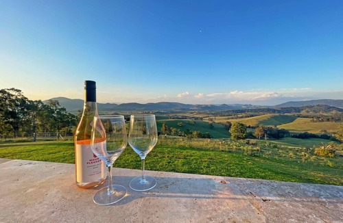 Glendon Brook House | Tangory Rise - The most amazing view!