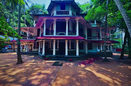 Kozhikode House | Tasara , an Inspiring Artistic Home