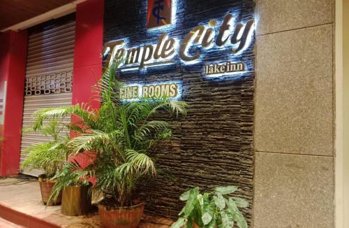 Melur Hotel | Temple City Lake Inn Madurai