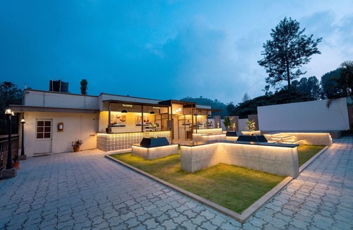 Yercaud Resort | TGI STAR Holidays Yercaud