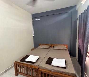 Kumaranalloor Hotel | TGM Inn