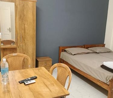 Kumaranalloor Hotel | TGM Inn