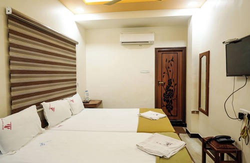 Dharapuram Cabin | THAI RESIDENCY