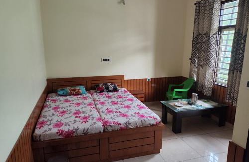 Karsog Apartment | Thakur Guest House