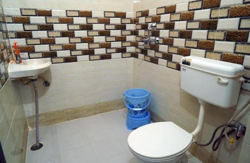 Sigra House | Thath Banarasiya
