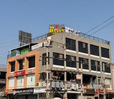 Sanand Hotel | The 7 elevan hotel