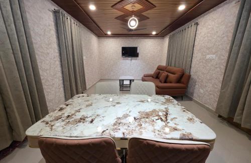 Amritpur Apartment | The Alpine Lakeview suite 1