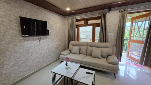 Amritpur Apartment | The Alpine Lakeview suite 2