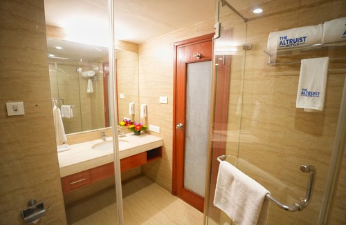 Kondapur Hotel | The Altruist Hitech Hotel