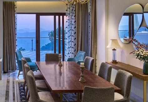 Shimla Villa | The Auramah Retreat - 4BHK Villa with Mountain & Valley View - Private Balconies & Parking