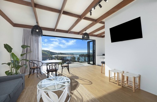 Nambucca Heads Hotel | The Beach Rooms