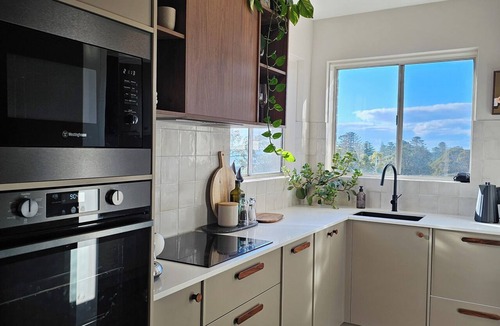 Kiama Apartment | The Cabbage Palm | Coastal Escape | 150m from Kiama's Main Street