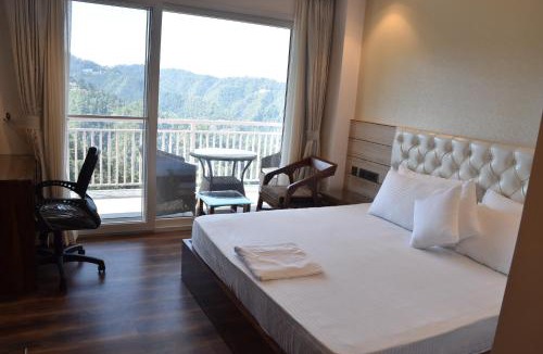 Rampur Bed & Breakfast | The Cedar Villa