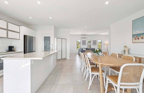Woolgoolga House | The Cheeky Palm - Beachy tropical paradise, perfect for a cheeky cocktail!