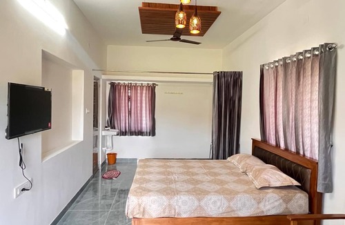 Pollachi Hotel | The Coconest