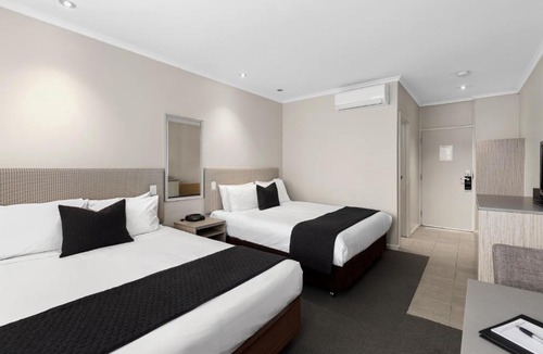 Mount Gambier Hotel | The Commodore