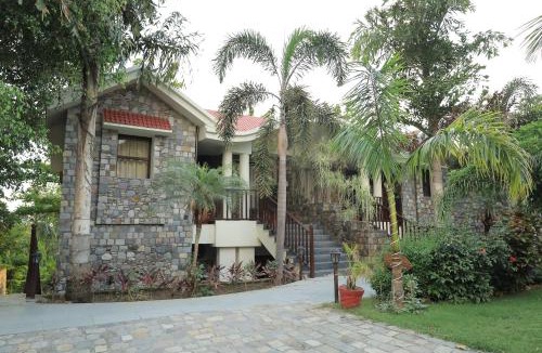 Bail Parao Hotel | The Corbett Manral Resort
