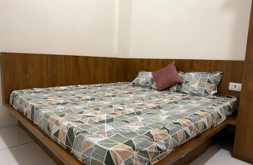 Indore Apartment | The Cozy Retreat Urban Sanctuary