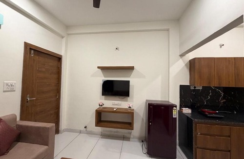 Indore Apartment | The Cozy Retreat Urban Sanctuary