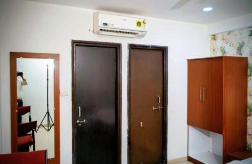 Indore Hotel | The Cozy Stay