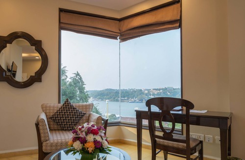 Panaji Hotel | The Crown Goa