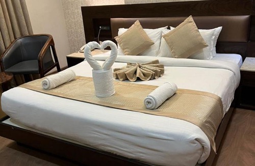 Kishangarh Hotel | The Crystal Park