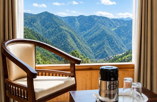 Shimla Hotel | The Dogri Boutique Cottage, Mashobra - Luxury Cottage with Scenic mountain view