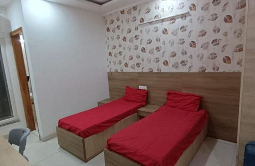 Knowledge Park III Hostel | The Elite Ambience Hotel