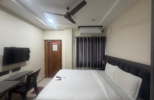 Gachibowli Hotel | The Embassy Inn