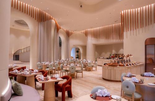 Sanand Hotel | The Forum Hotel and Convention
