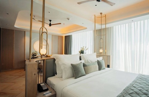 Sanand Hotel | The Forum Hotel and Convention