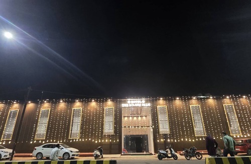 Khajuraho Hotel | The Golden Palm
