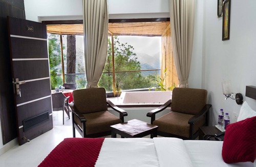 Smanora Range Hotel | The Golden Sunrise Hotel