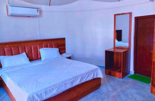 Mundra Hotel | The Grand Heritage Hotel And Resort