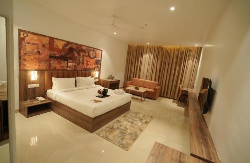 Chandrapur Hotel | The Grand Icon