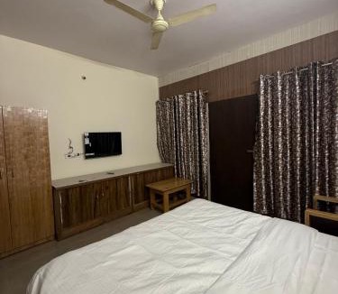 Nagpur Hotel | The Grand Serenity Hotel