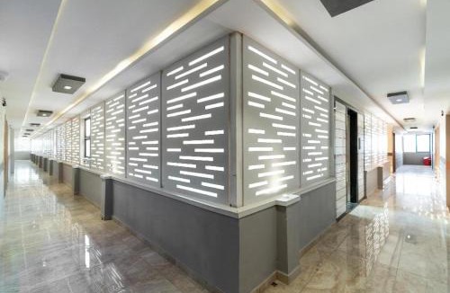 Mahesana Hotel | The Grand Takshak Hotel
